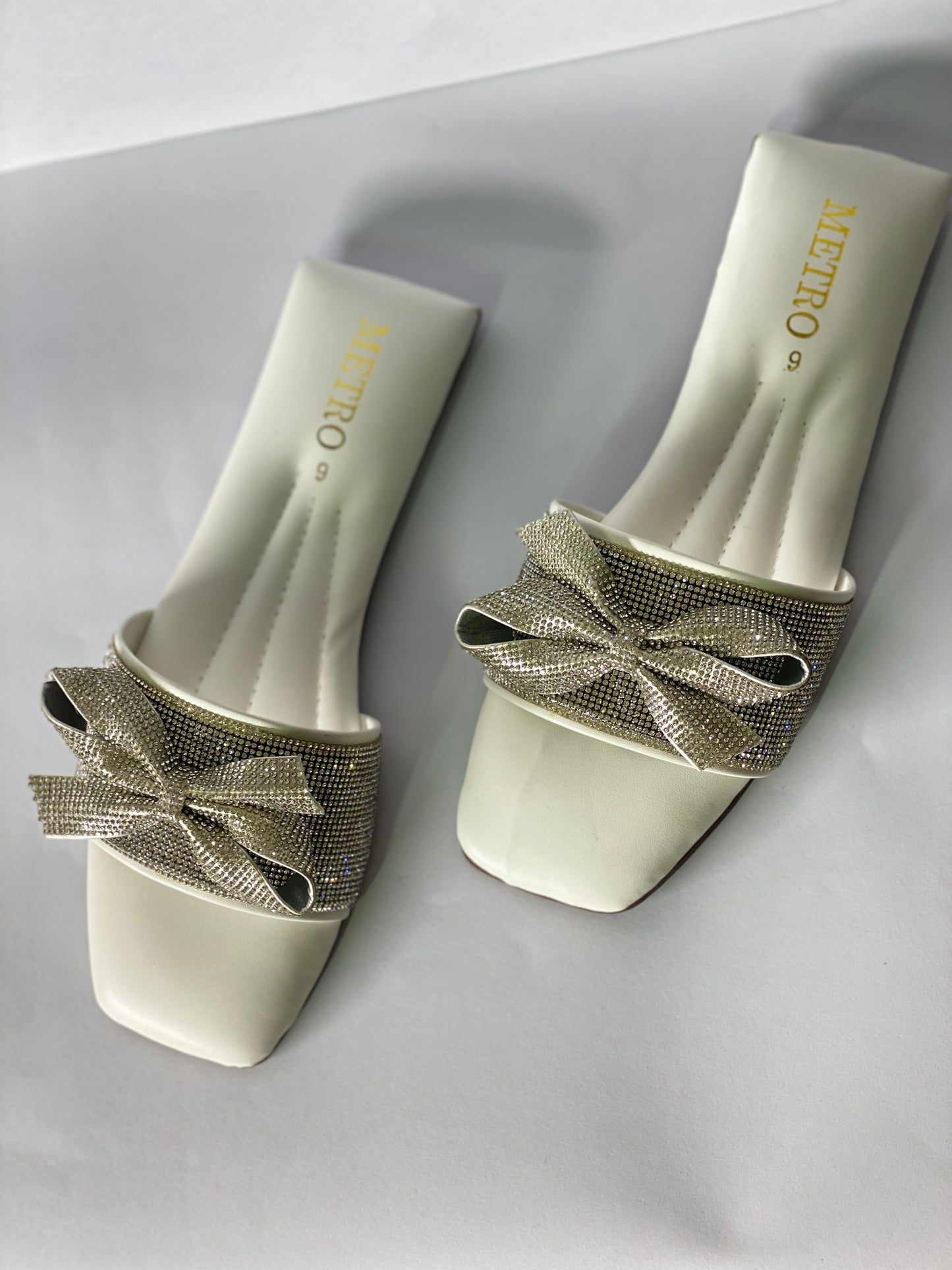 BUTTERFLY FLAT FIT