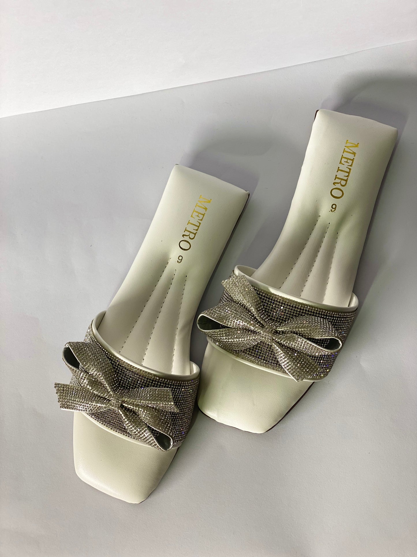 BUTTERFLY FLAT FIT