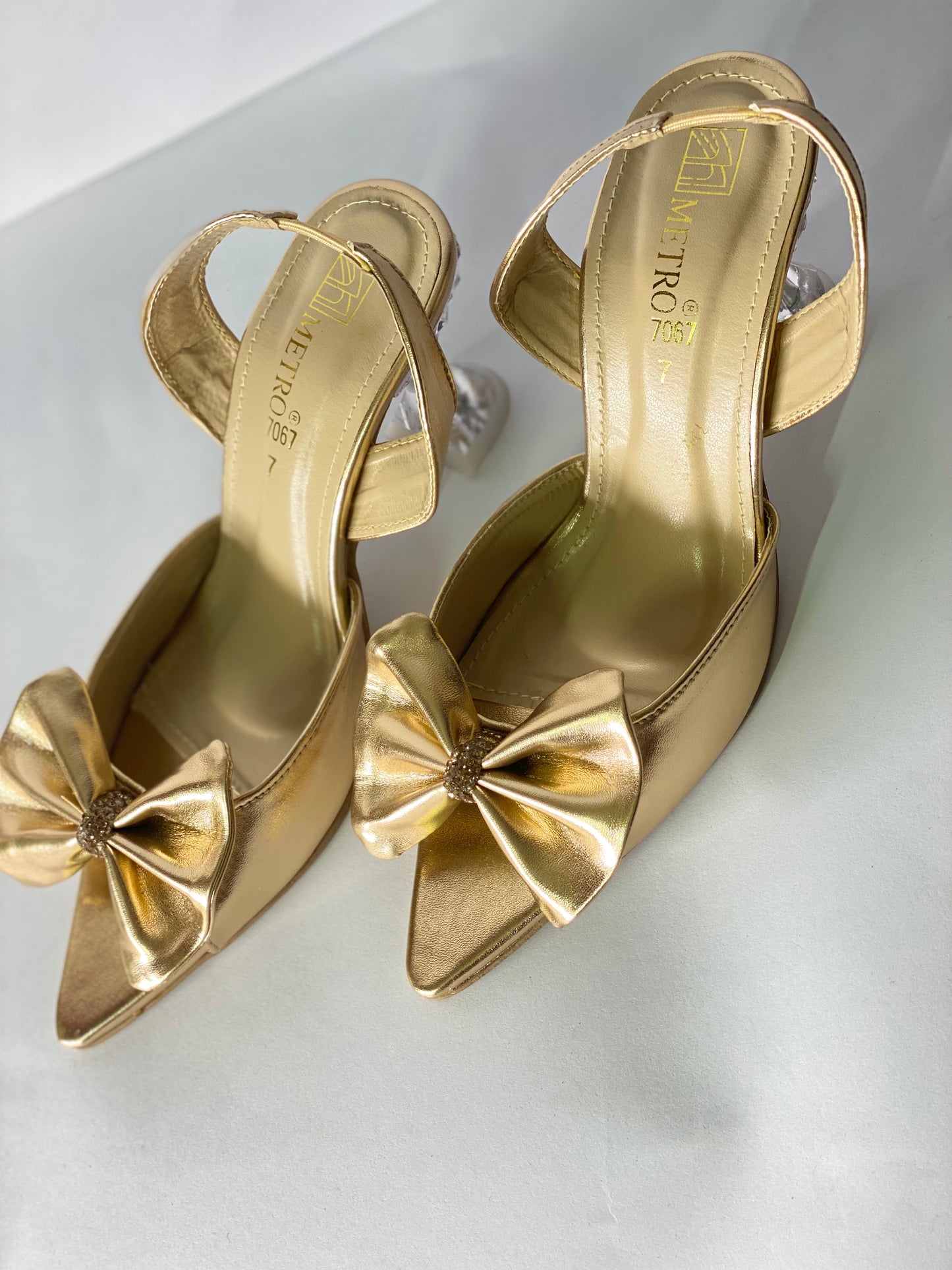 LUXURY HEEL
