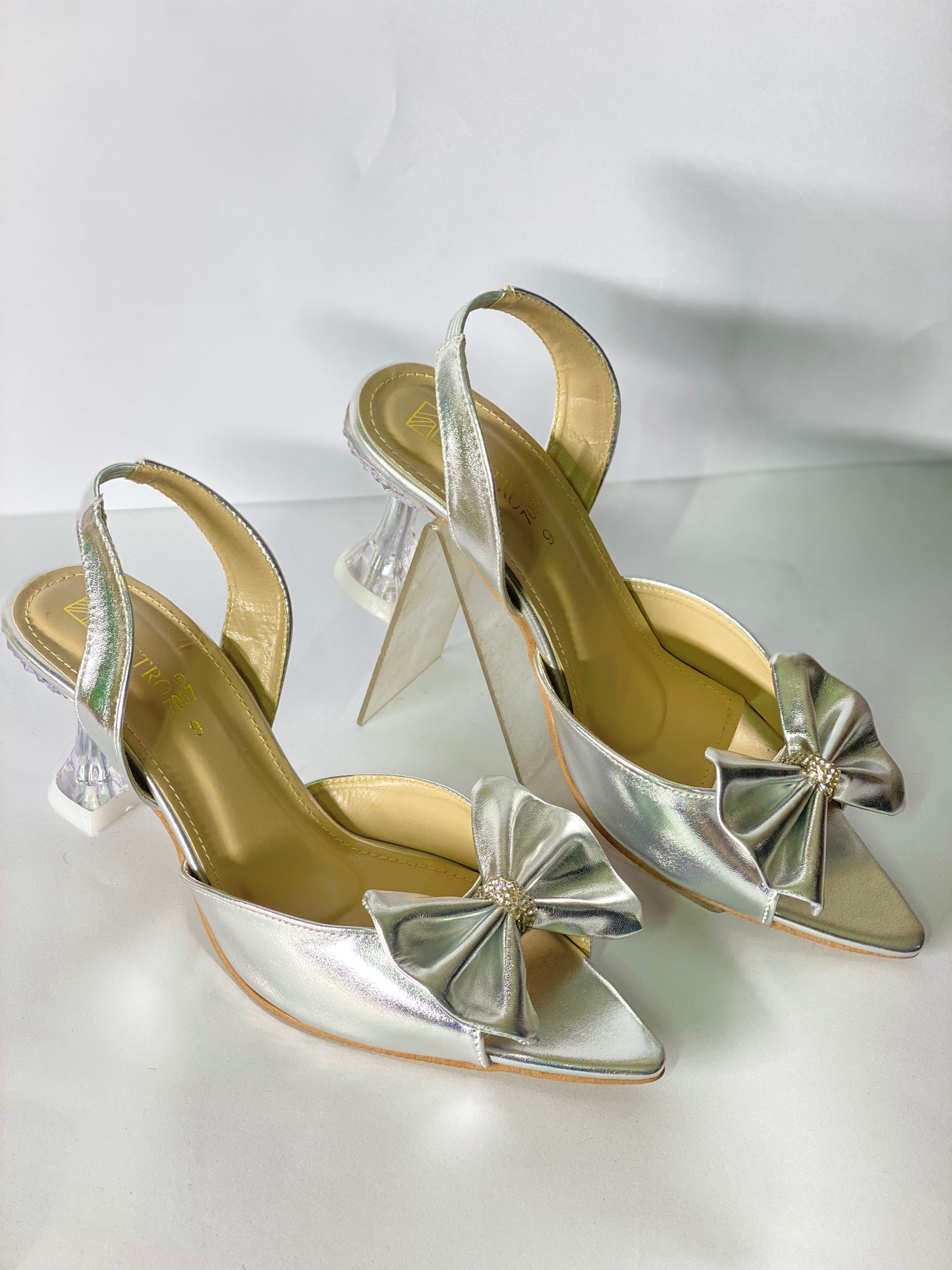 LUXURY HEEL